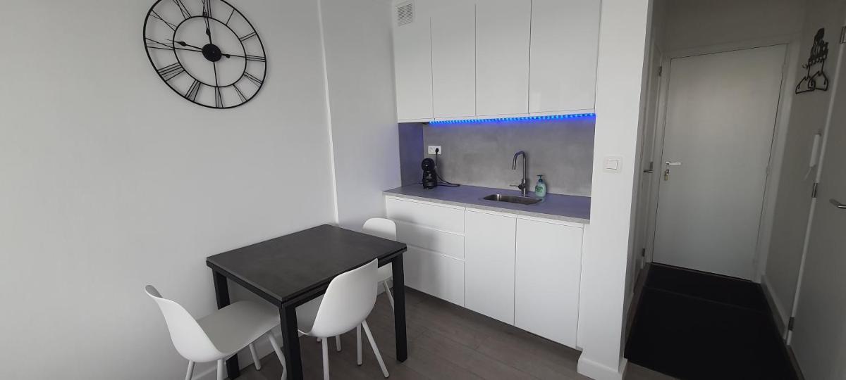 Studio Julian - Housity