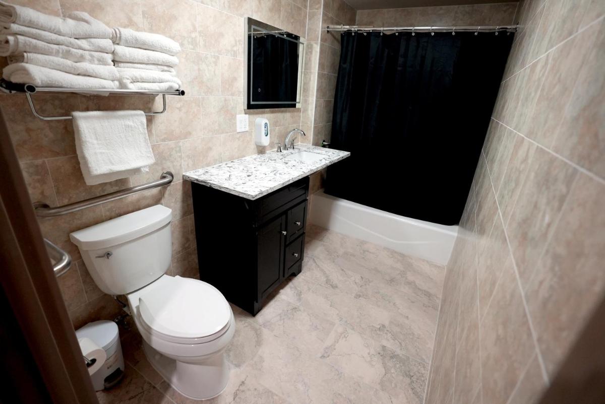 Suitetrails - Hotel Liberty Inn & Suites-JFK Airport- La Guardia Airport