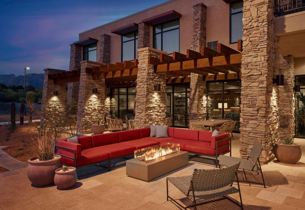 The Eddy Hotel Tucson, Tapestry Collection By Hilton - Housity