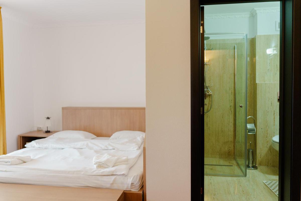 Complex Turistic Max International - Housity