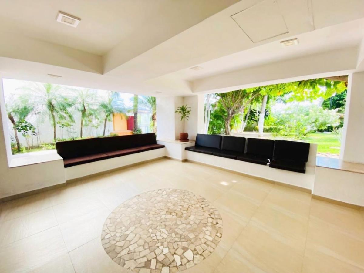 Twin Towers Caleta - Housity