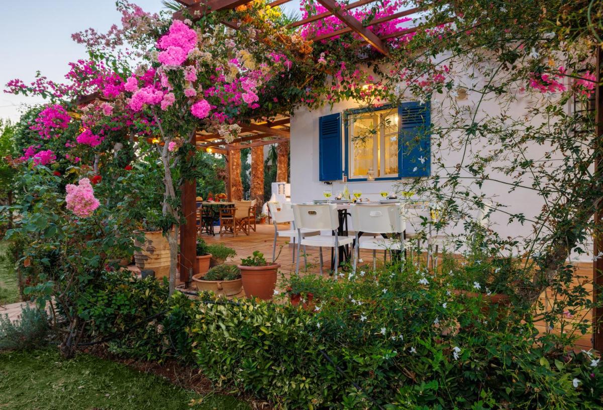 Villa in the Garden - Housity