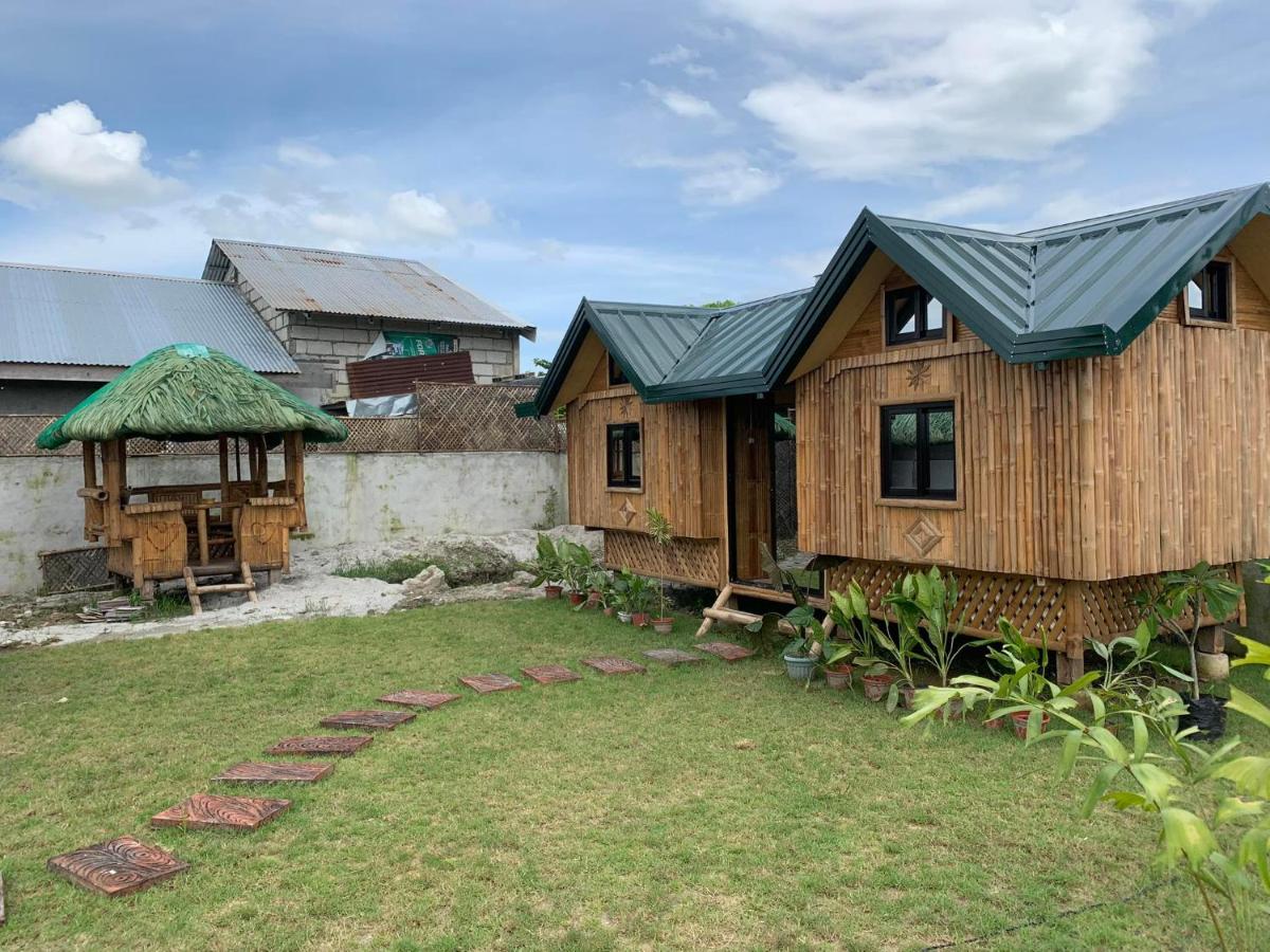 Unlimited Pax Bale Kubo-inspired Accommodation - Housity