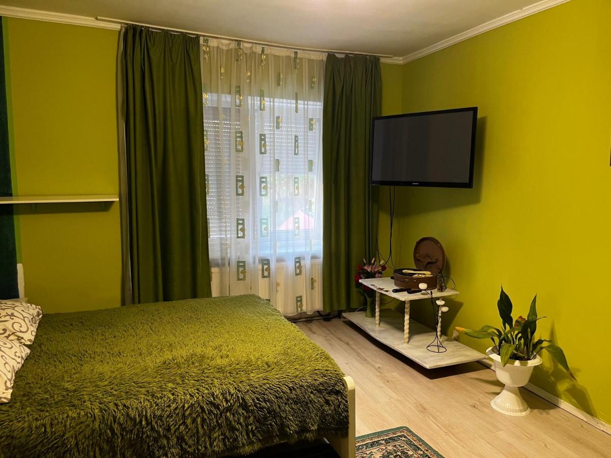 Apartment on Stefanyka 42/5 - Housity