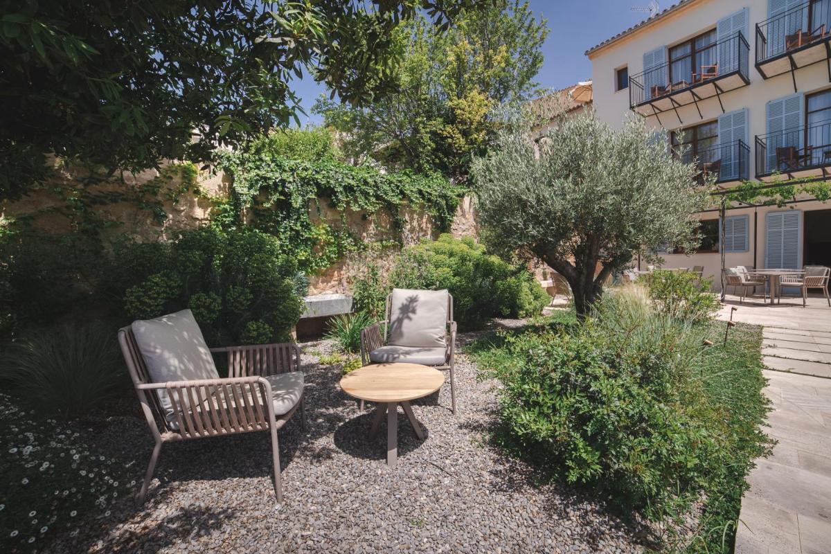 Jardín al aire libre en Nema Boutique Hotel & Spa