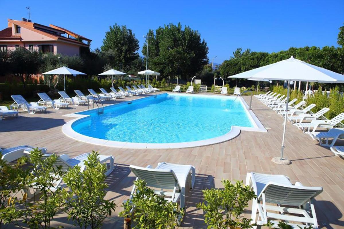 Resort Park Village - Housity