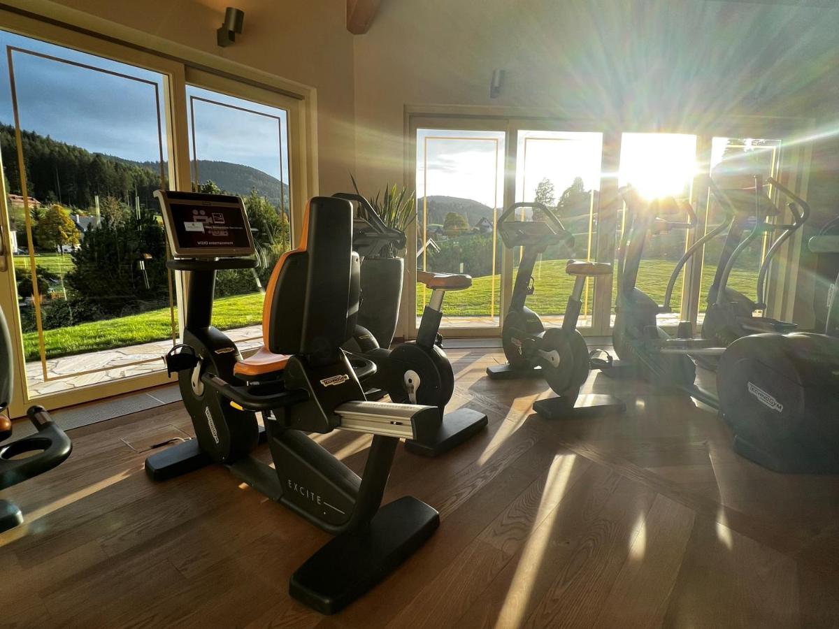 Das Fitnesscenter und/oder die Fitnesseinrichtungen in der Unterkunft Wellness & Genuss Resort - Engel Obertal