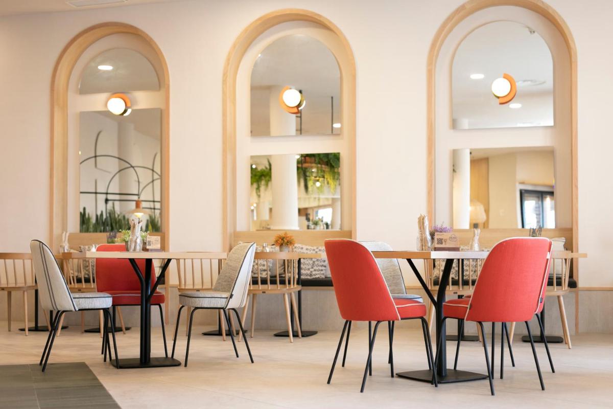 Un restaurante o sitio para comer en HD Parque Cristobal Gran Canaria