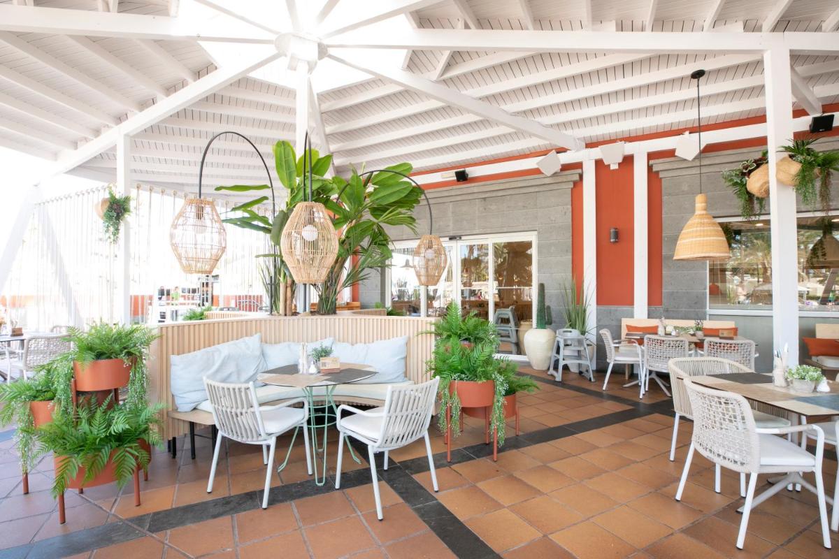 Un restaurante o sitio para comer en HD Parque Cristobal Gran Canaria
