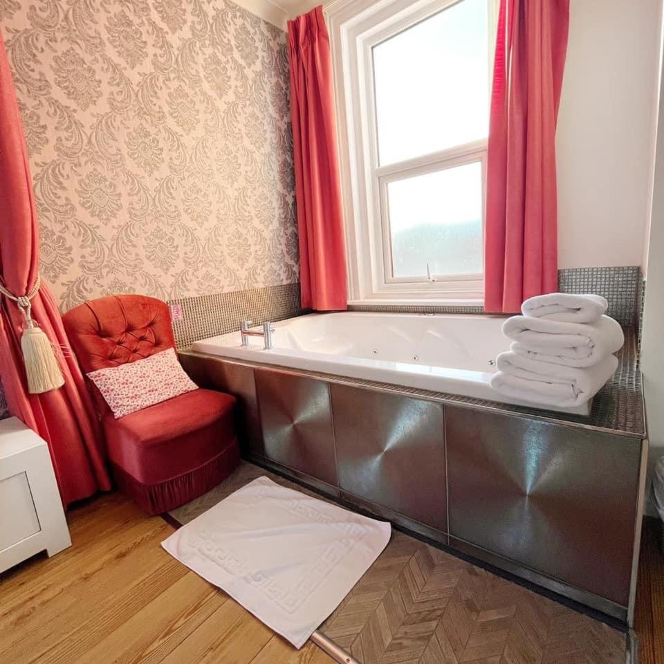 G Boutique Hotel - Housity