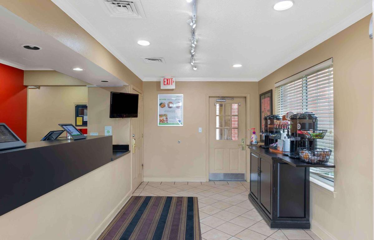 Extended Stay America Select Suites - Richmond - West End - I-64 - Housity