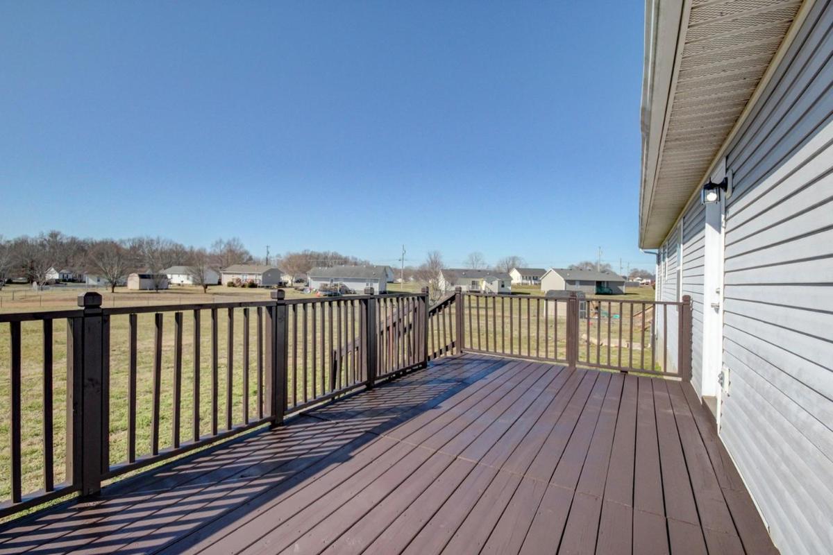Dollar Tree Guesthouse - Housity