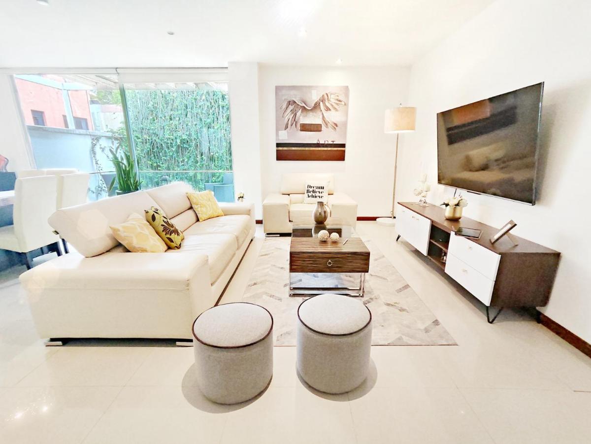 Tamayo MaiaHome-En el corazón de POLANCO Jacuzzi y Terraza - Housity