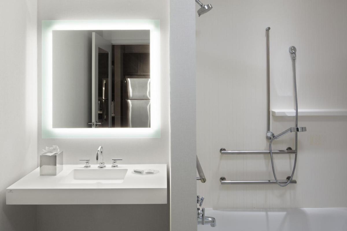 TownePlace Suites by Marriott Boston Logan Airport/Chelsea - Housity