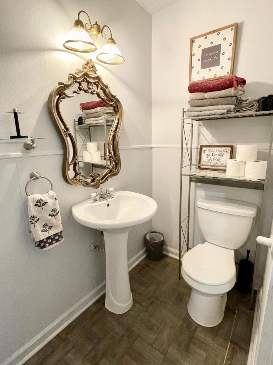 The Lafayette 'Tiny Home' Apartment - Housity