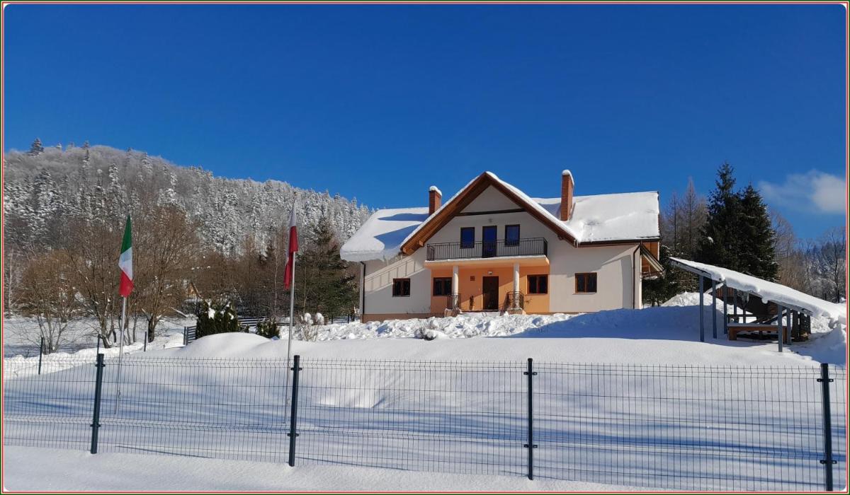 Bystre 35 - Housity