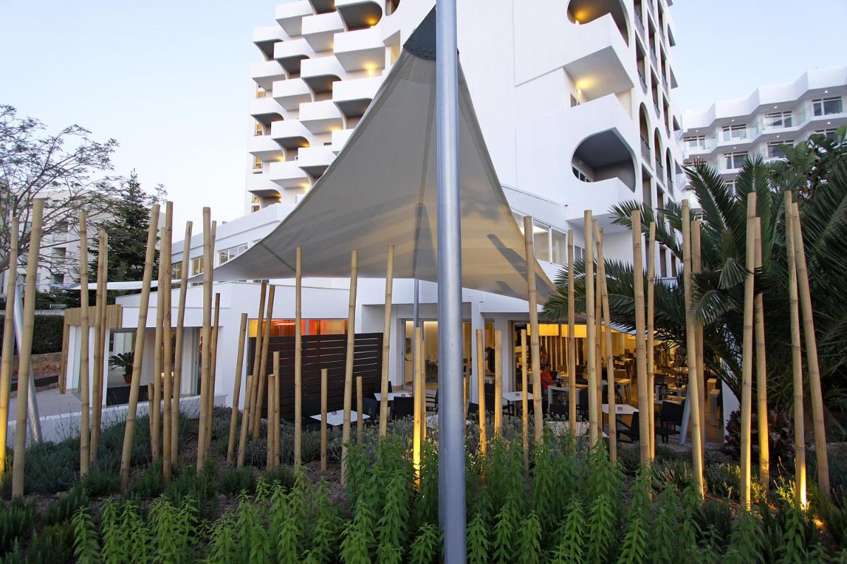 Jardín al aire libre en BG Pamplona