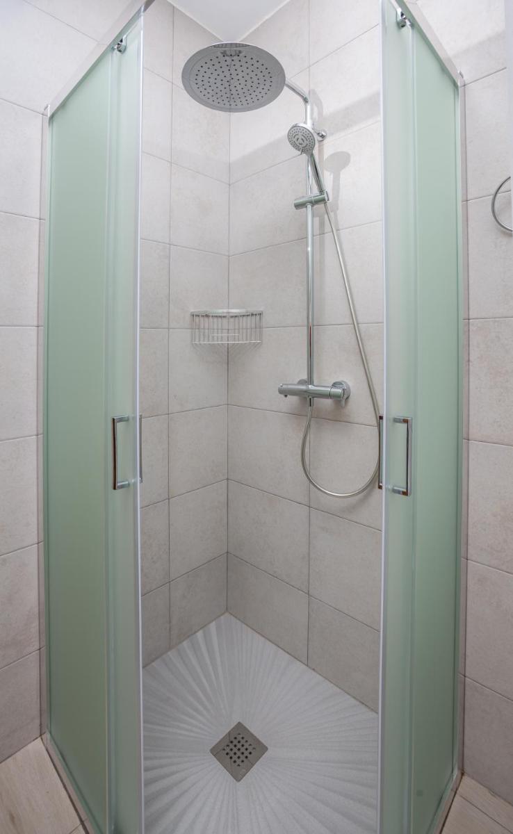 Apartamentos turísticos rurales Camino Río Peralta - Housity