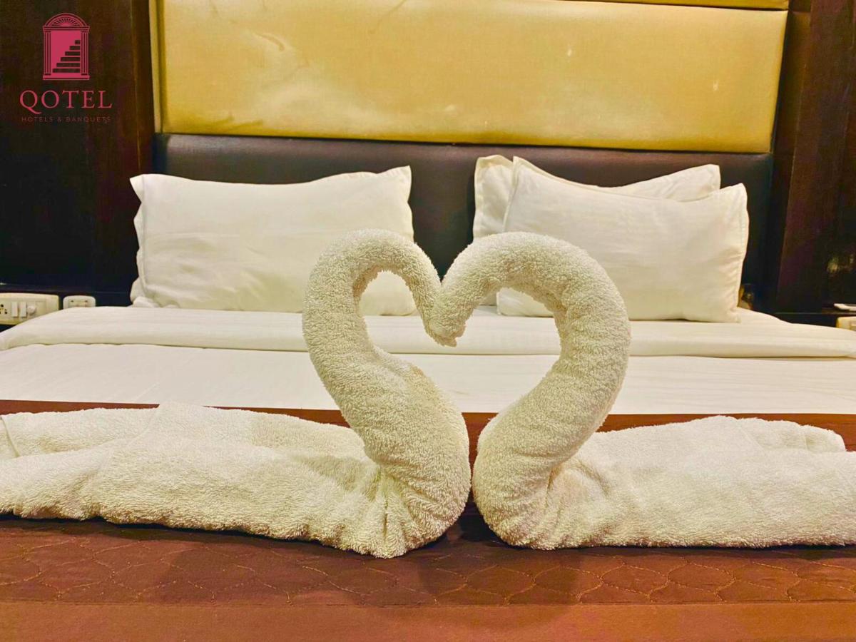 Qotel Hotel Pitampura Couple Friendly - Housity
