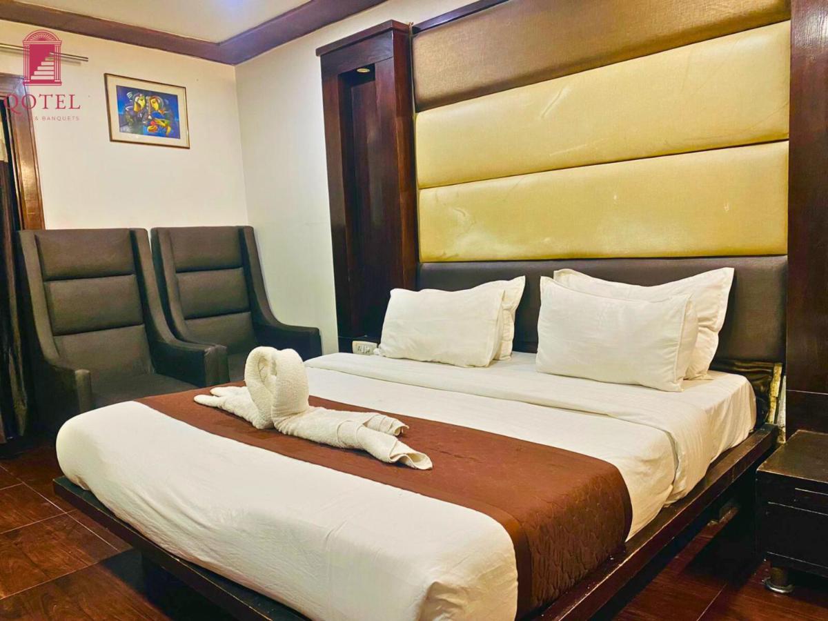 Qotel Hotel Pitampura Couple Friendly - Housity