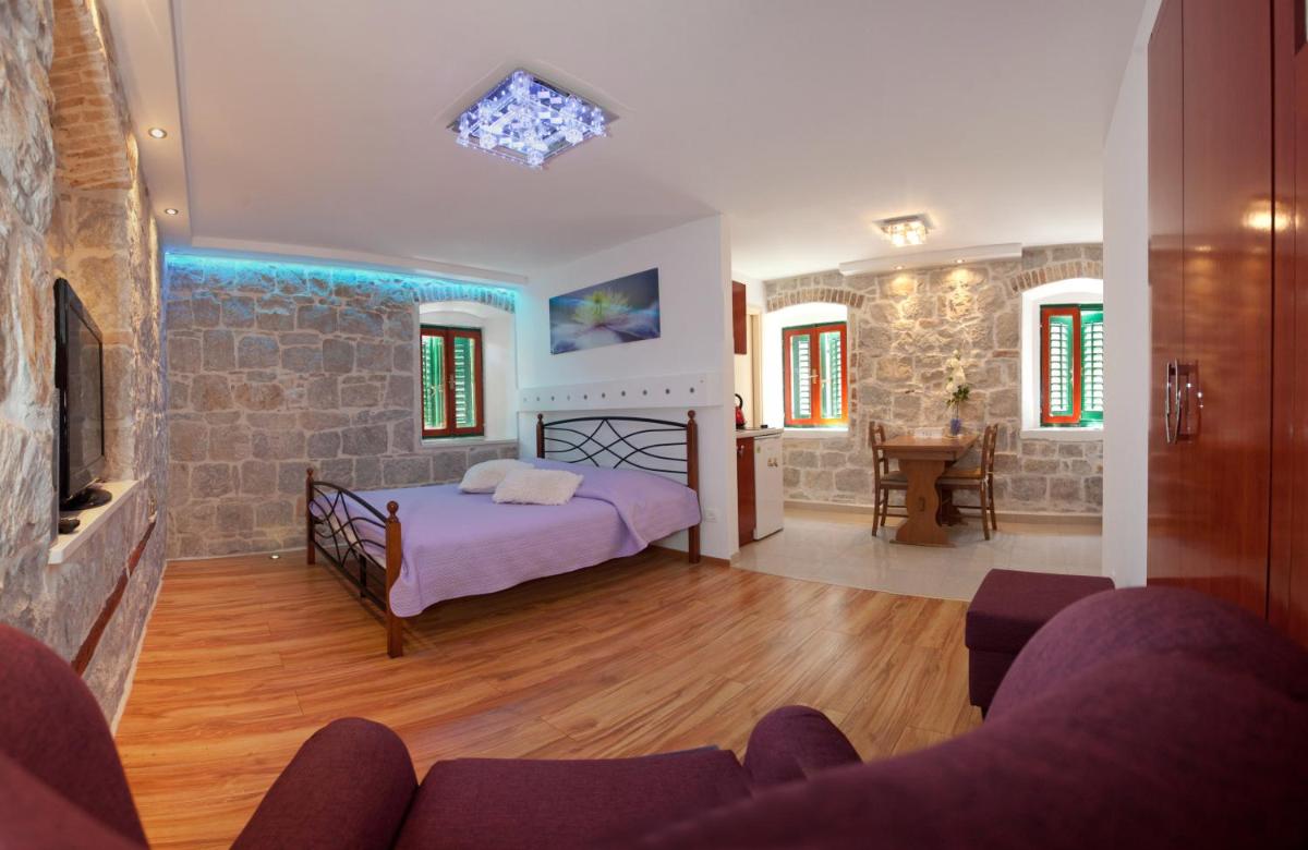 House Sandra - Housity