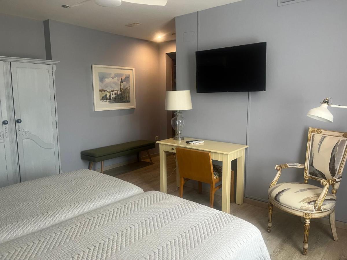 Hotel Patilla Ciudad de Requena - Housity