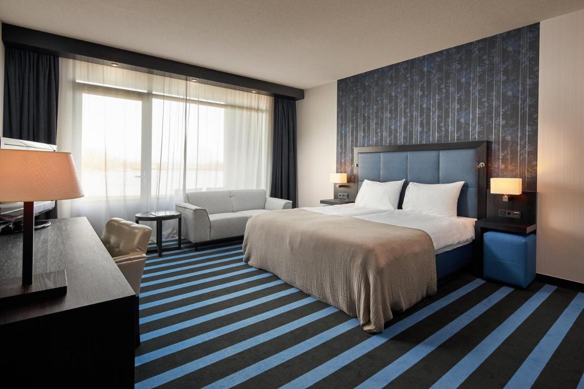 Van der Valk Hotel Sneek - Housity