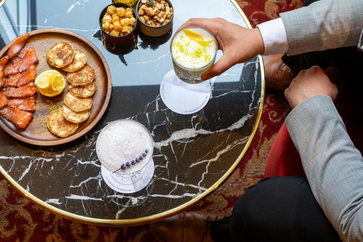 Nourriture dans l'hôtel ou à proximité