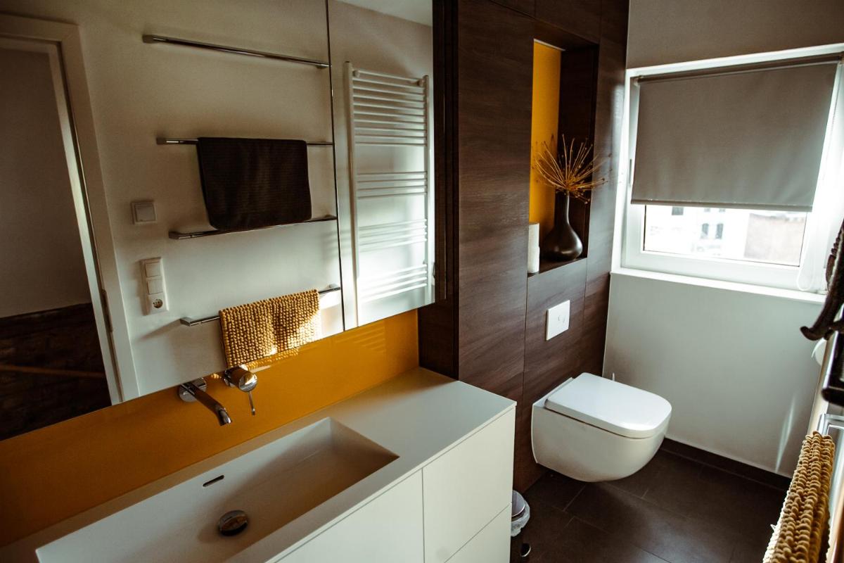 traumhaftes Apartment am Dom mit großer Dachterrasse - Housity