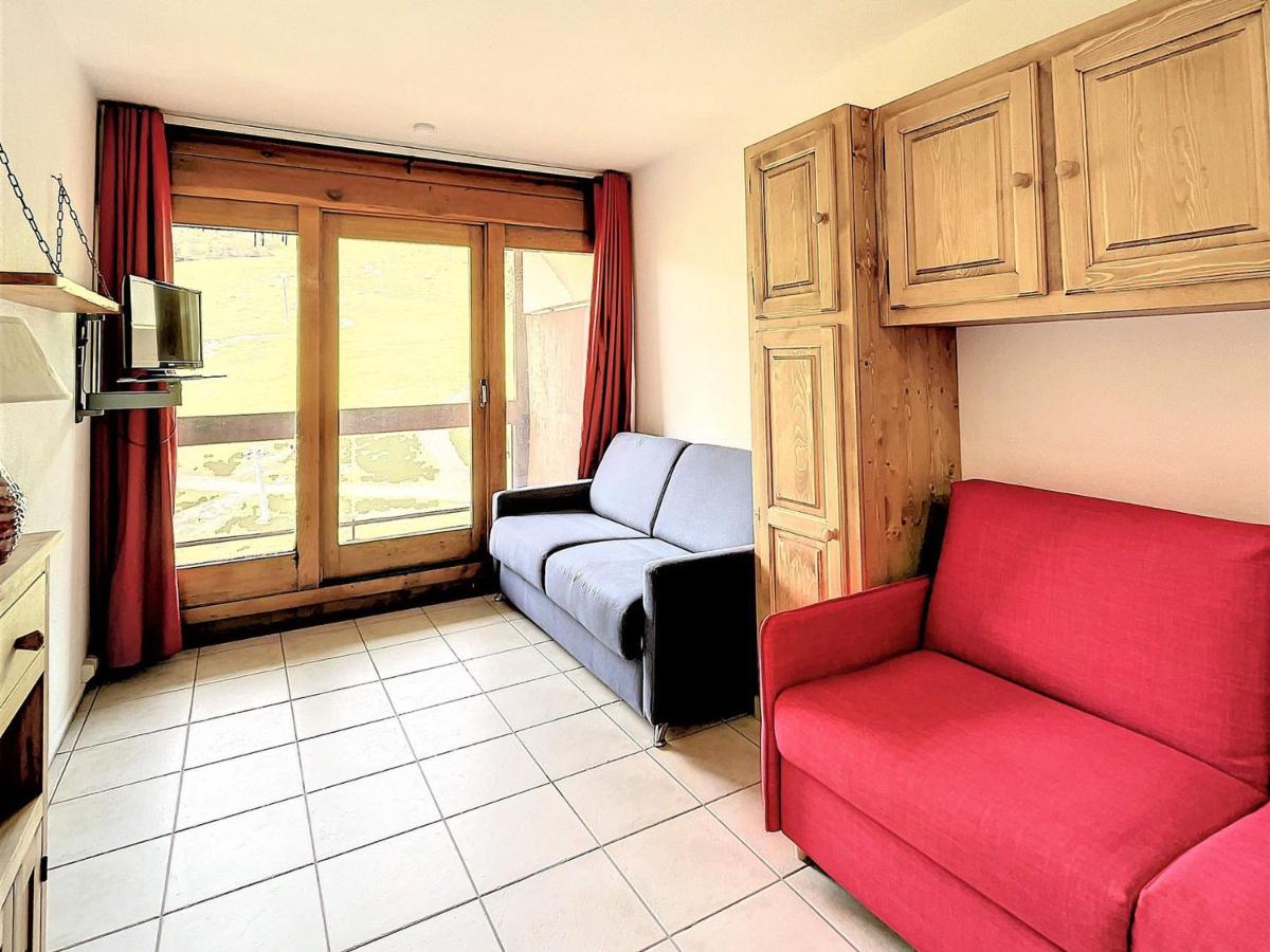 Studio lumineux avec balcon - Pied des pistes, piscine, parking et commerces à proximité - FR-1-267-218 - Housity
