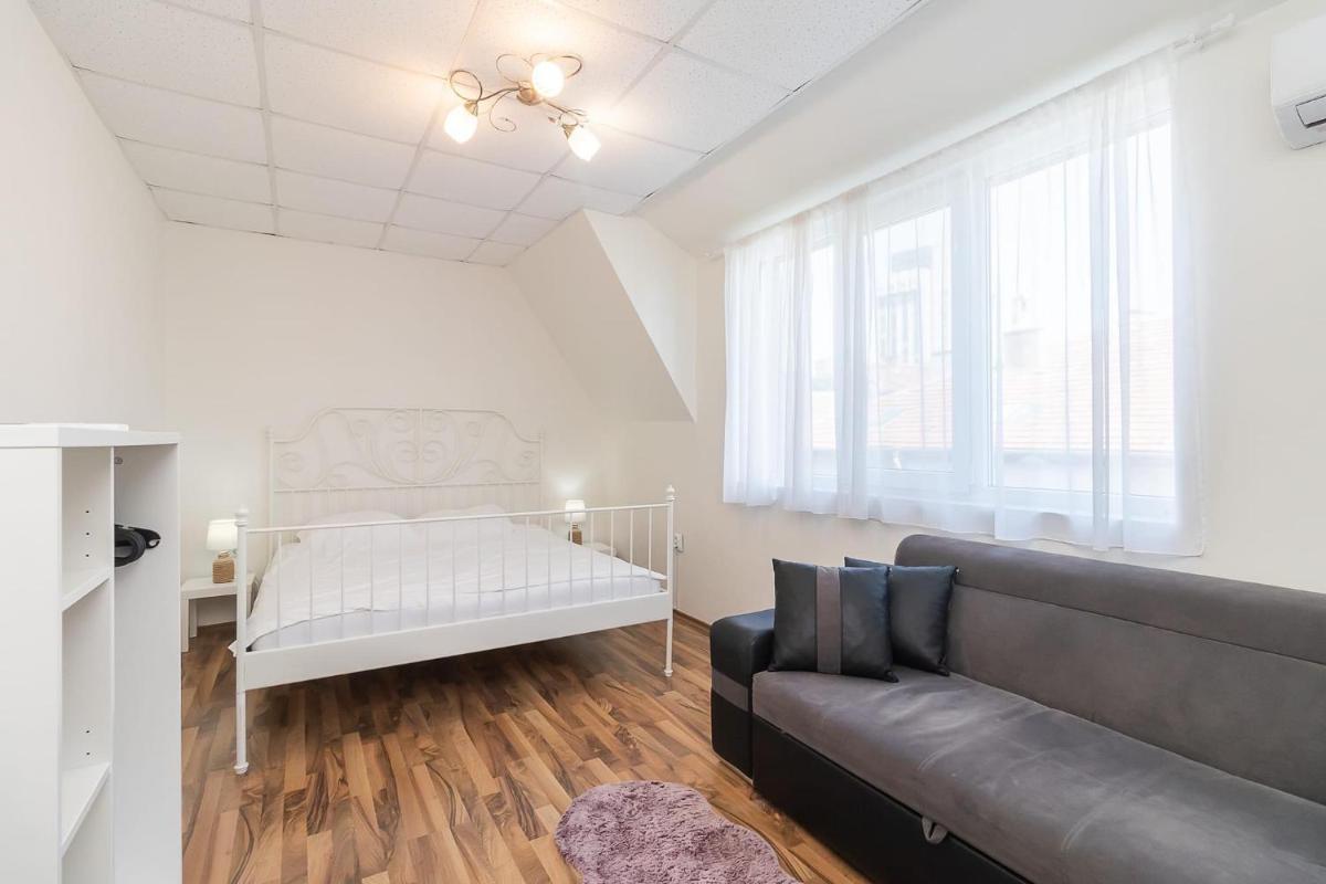 Suitetrails - Apartment Black Sea