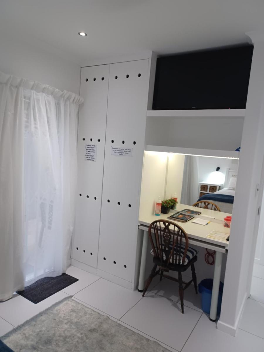 Close to the sea - Flatlet Umhlanga Rocks - Housity