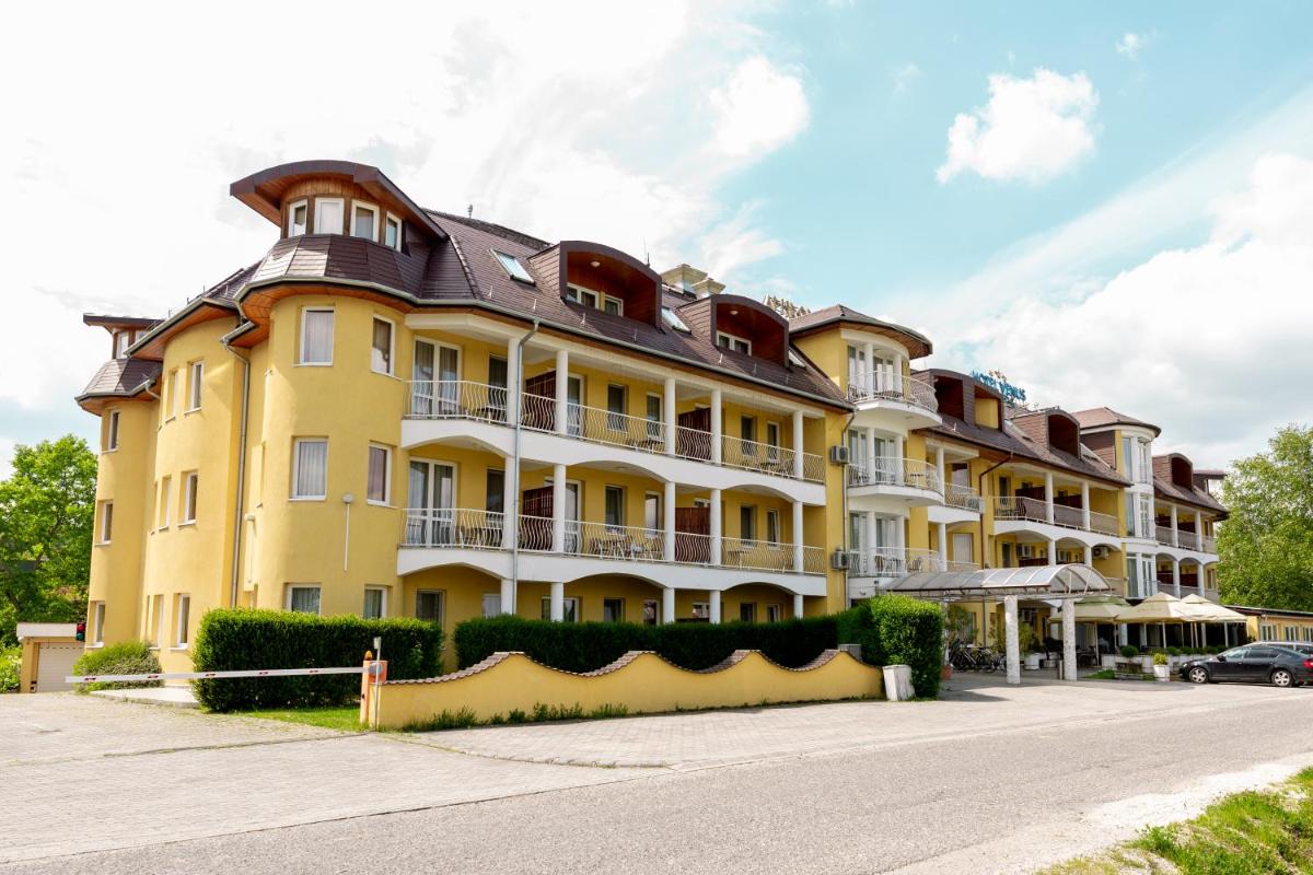 Aphrodite Hotel - Housity