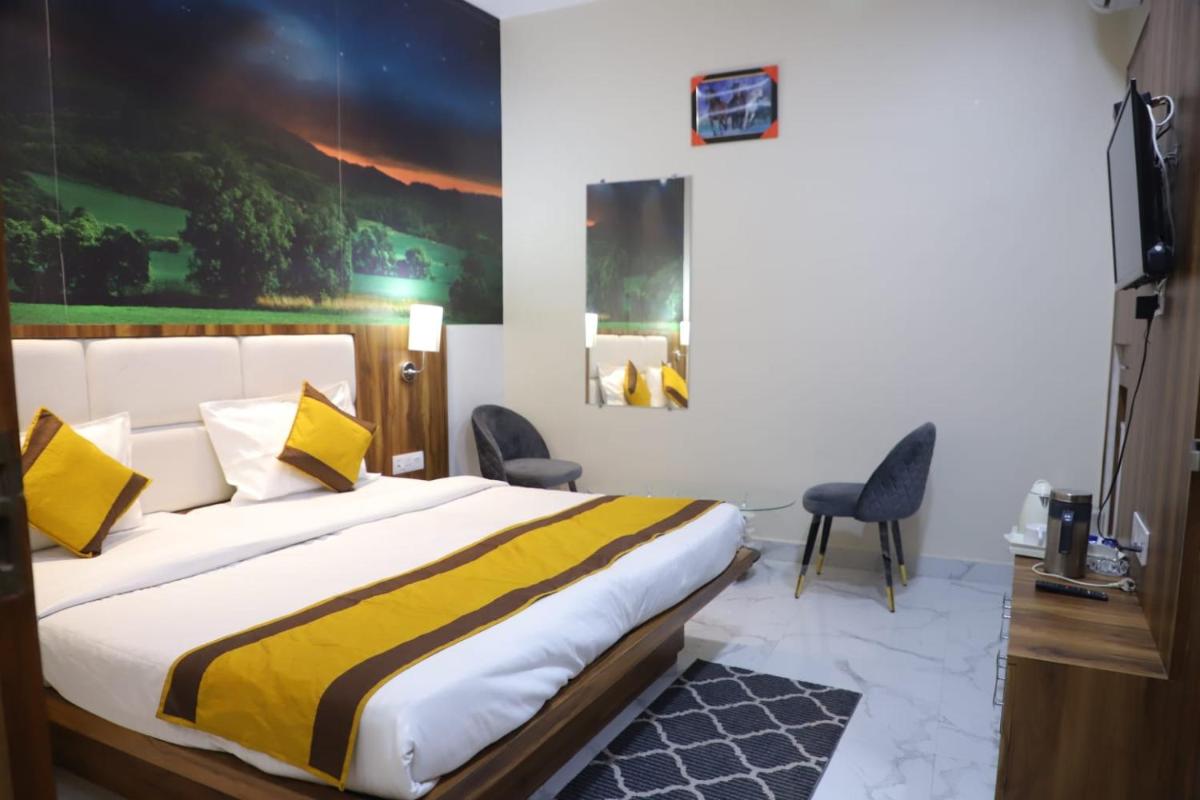 Hotel Virasat Palace - Housity