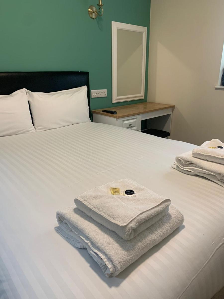 The Cotteridge Inn - Housity