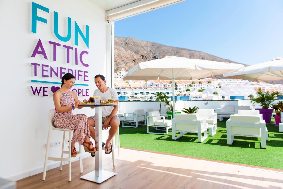 Clientes alojados en Paradise Park Fun Lifestyle Hotel
