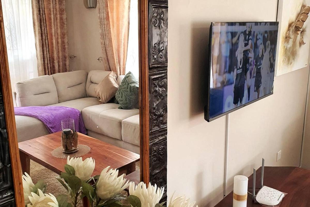 Secure solar powered two bedroomed haven - Housity