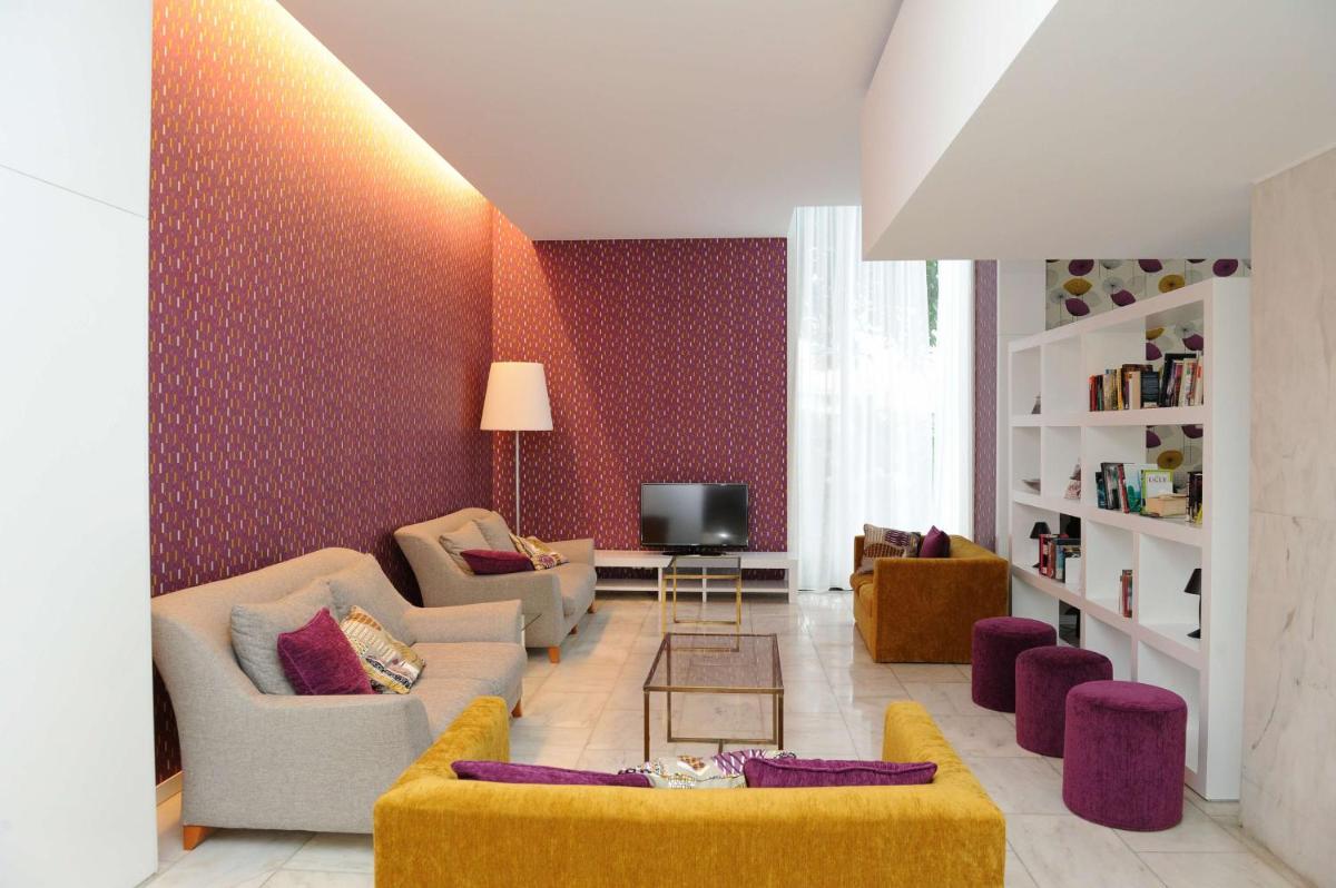 Uma área de estar em Dorisol Mimosa Studio Hotel