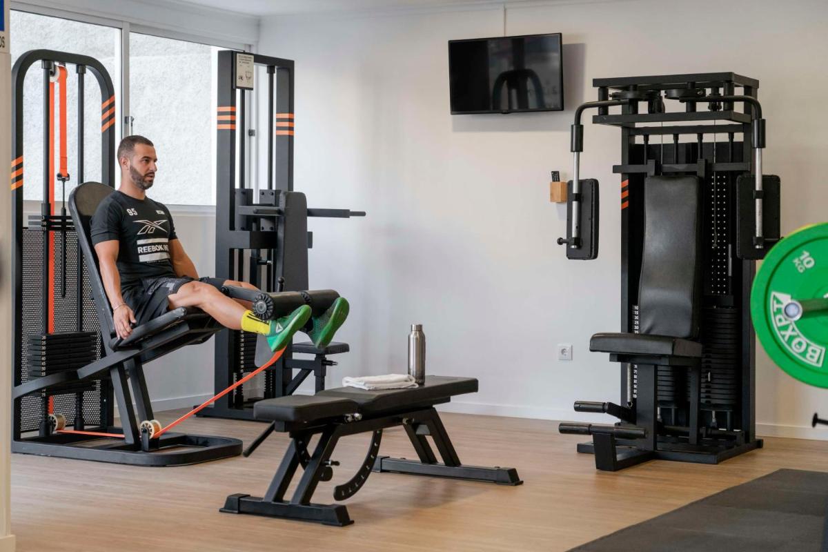 O centro de fitness e/ou as comodidades de fitness de Dorisol Mimosa Studio Hotel