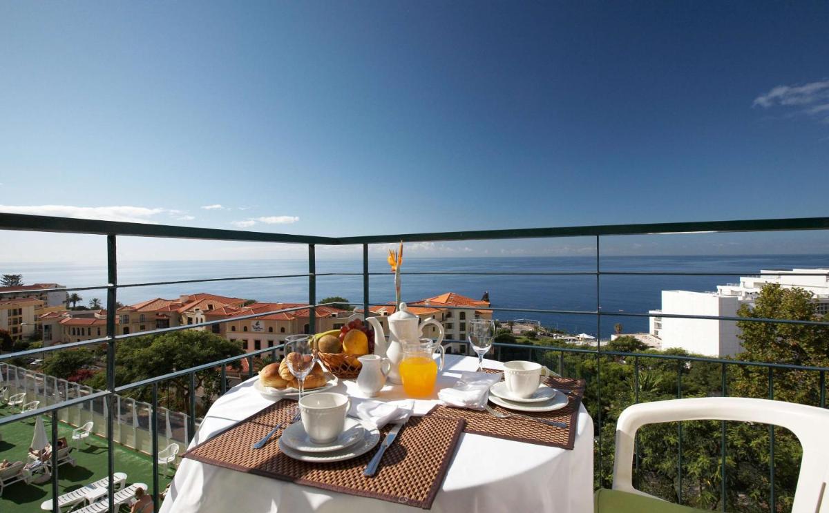 Uma varanda ou terraço em Florasol Residence Hotel - Dorisol hotels