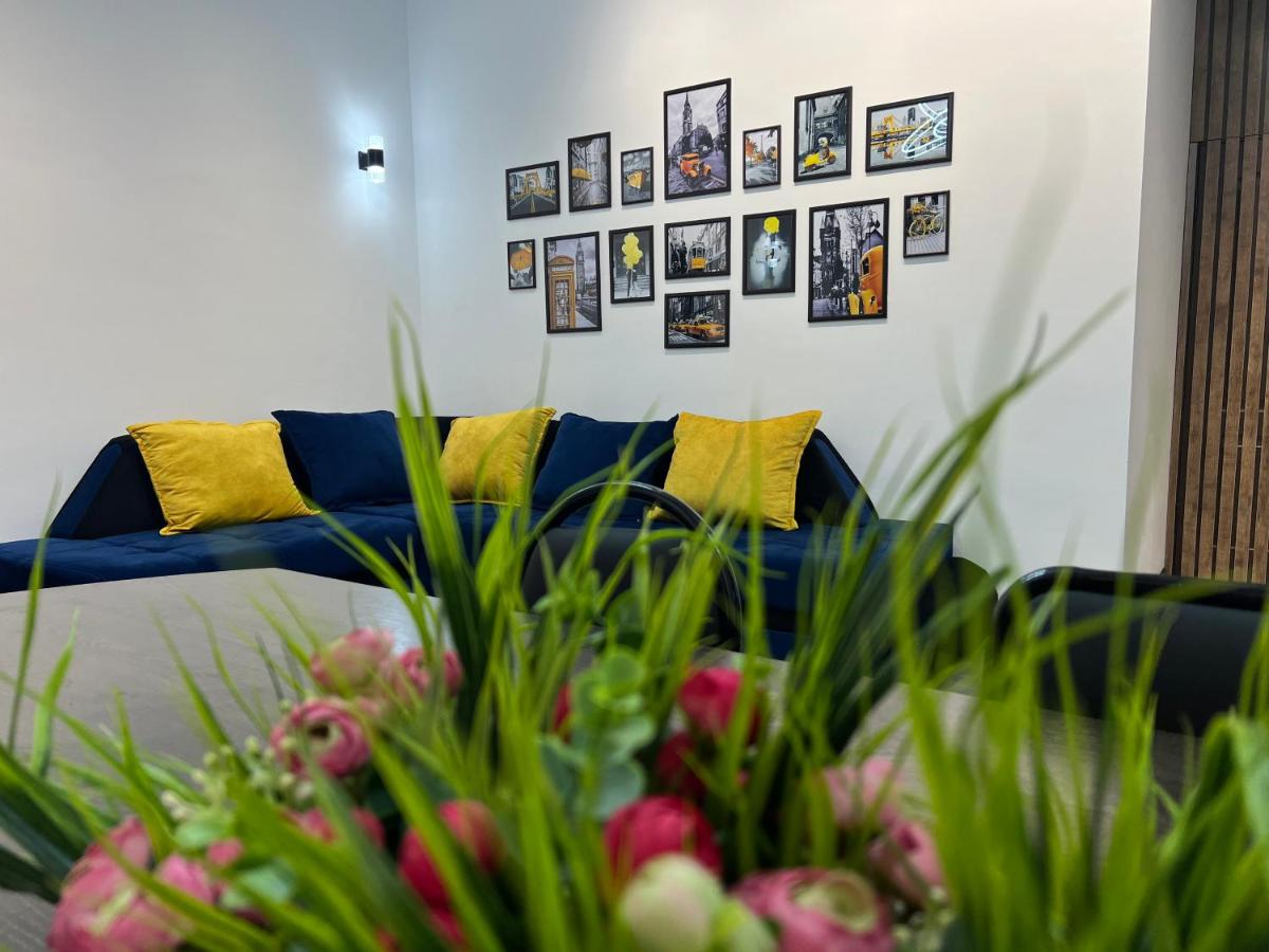 Happiness Hostel - Housity