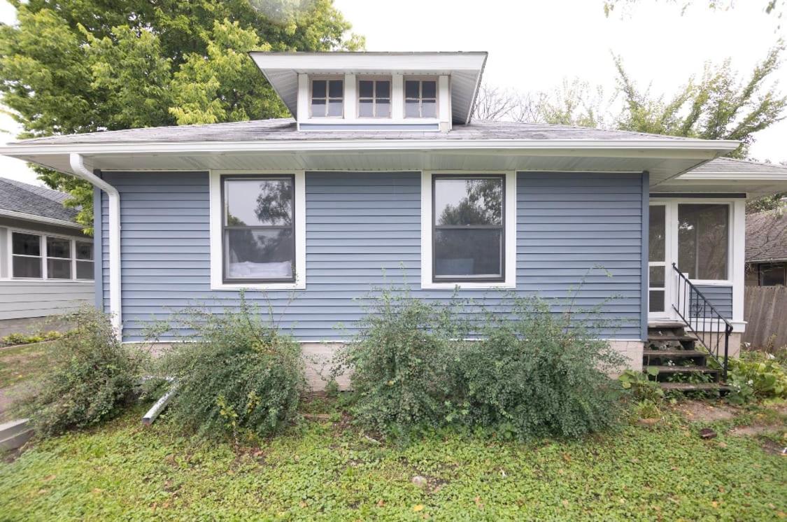Spacious 2 Bedroom Home Near Ingersoll & Downtown - Housity