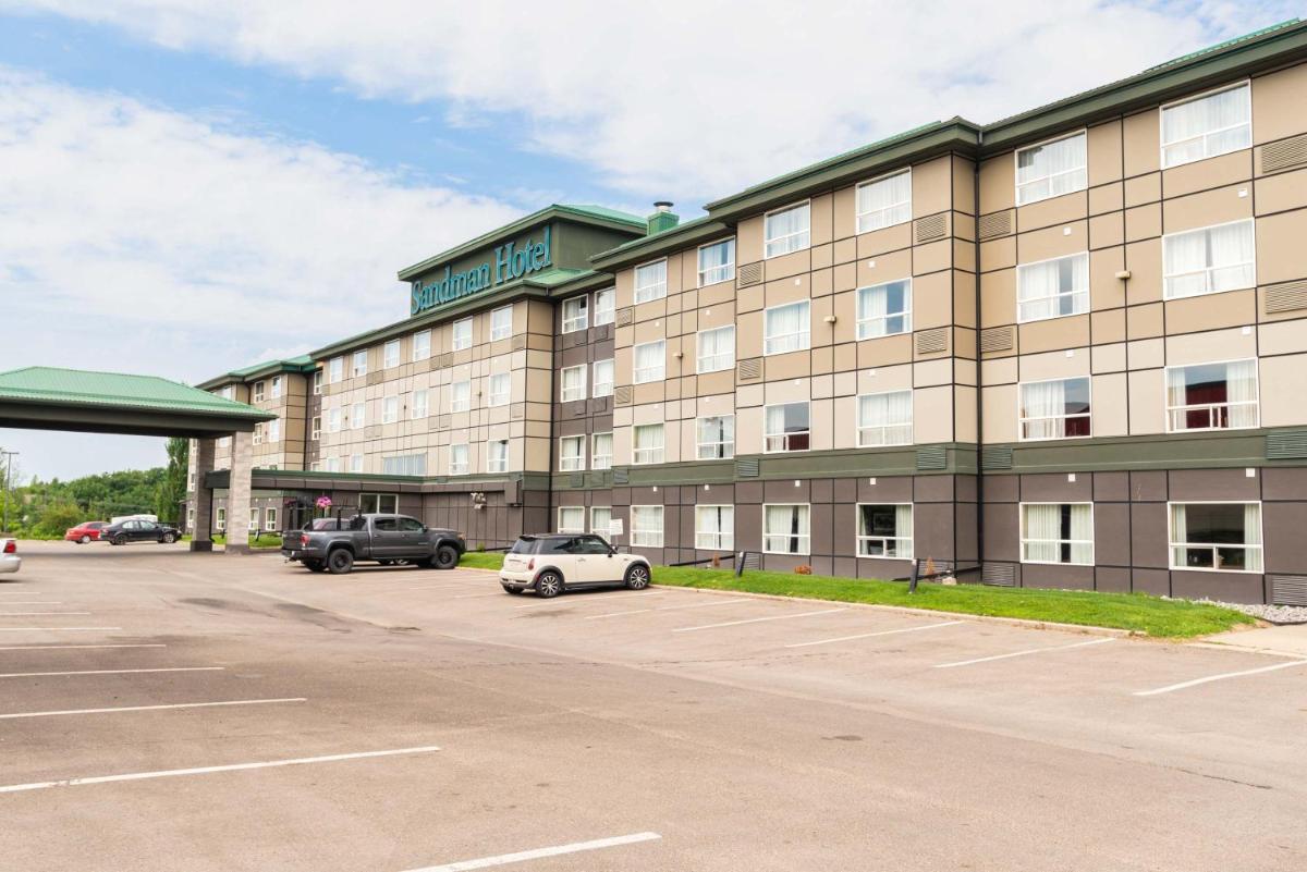 Suitetrails - Sandman Hotel Red Deer