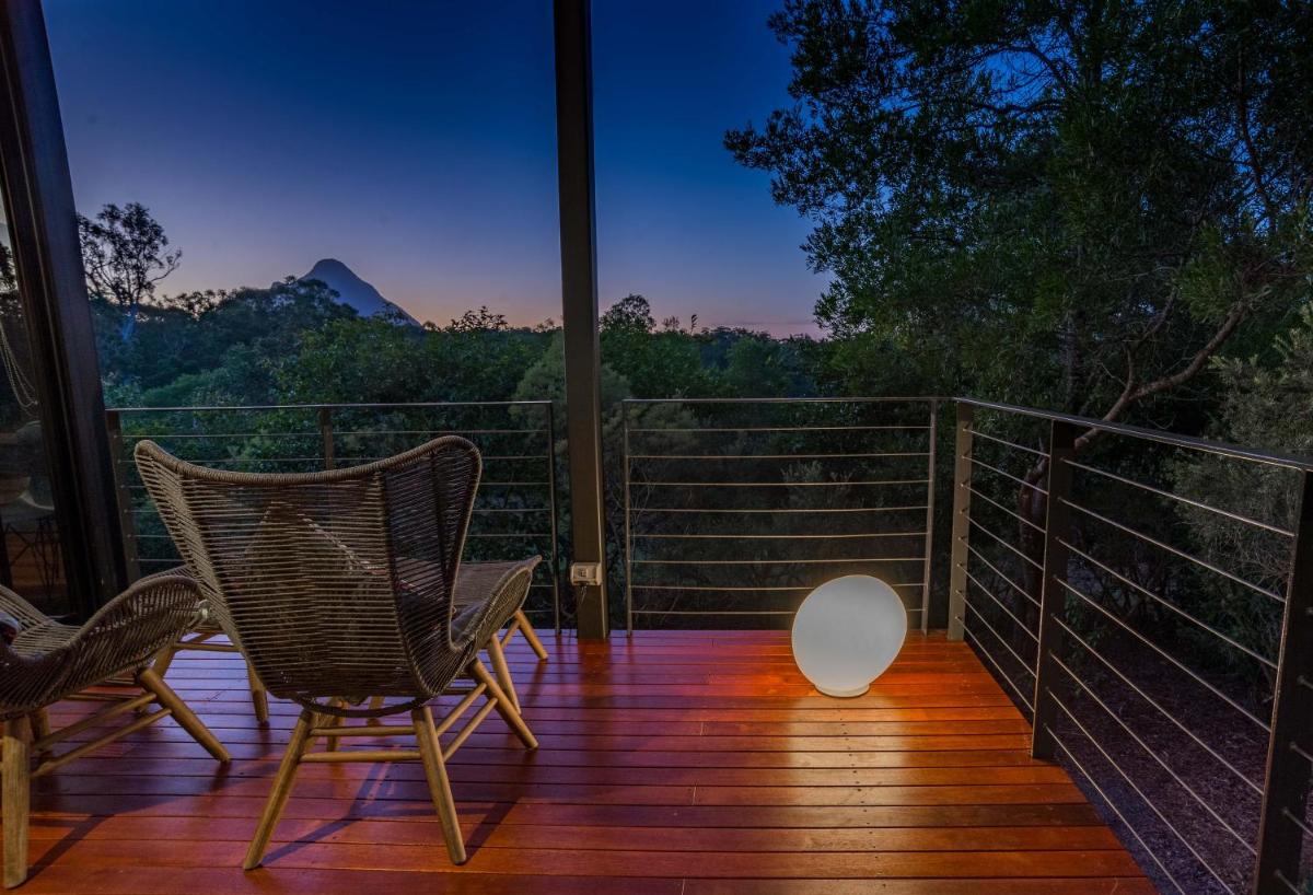 Glass On Glasshouse - Housity