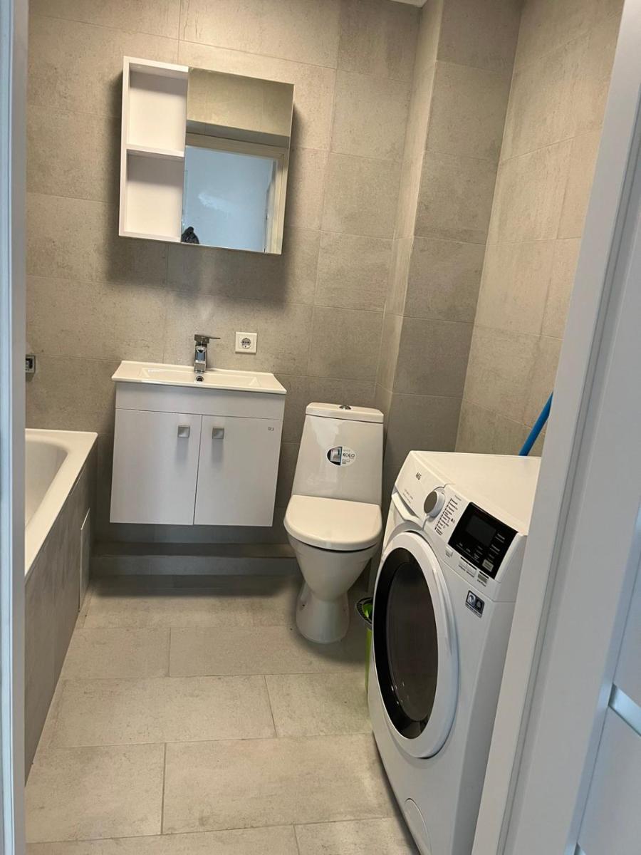 Liutseriia tsentr voli - Housity