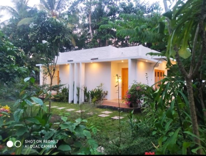 Suitetrails - Cemare Cottage