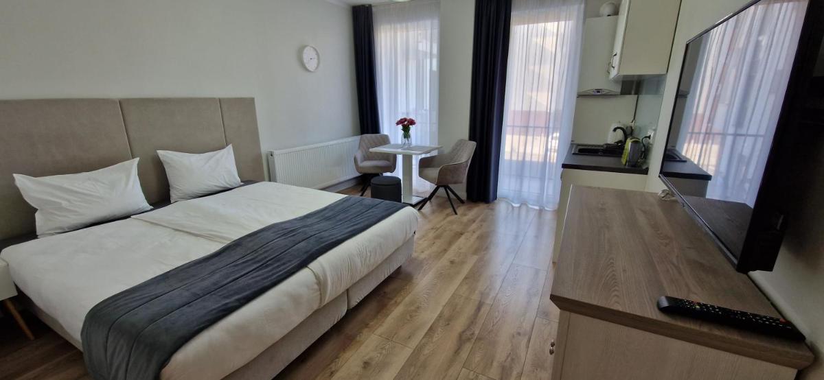 Studio Ema - Housity
