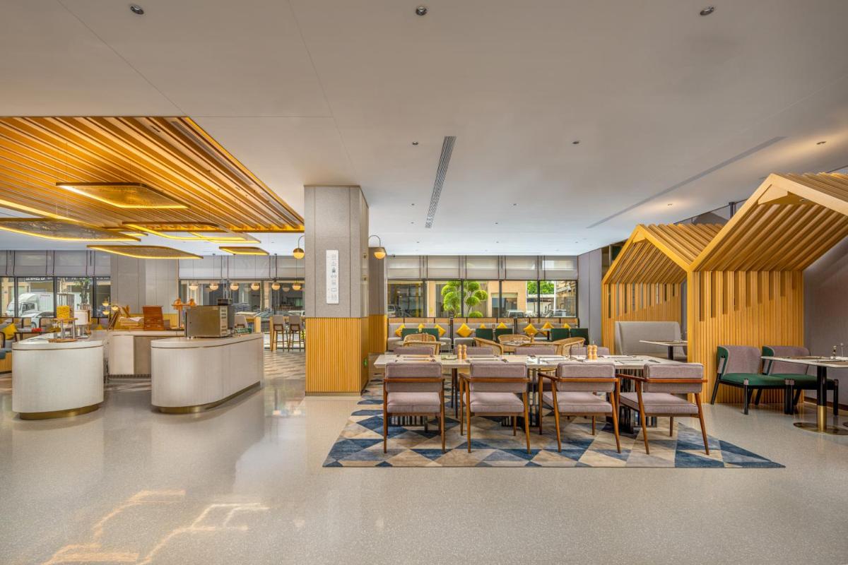 Hilton Garden Inn Guangzhou Airport Aerotropolis - Free shuttle to Airport - Housity