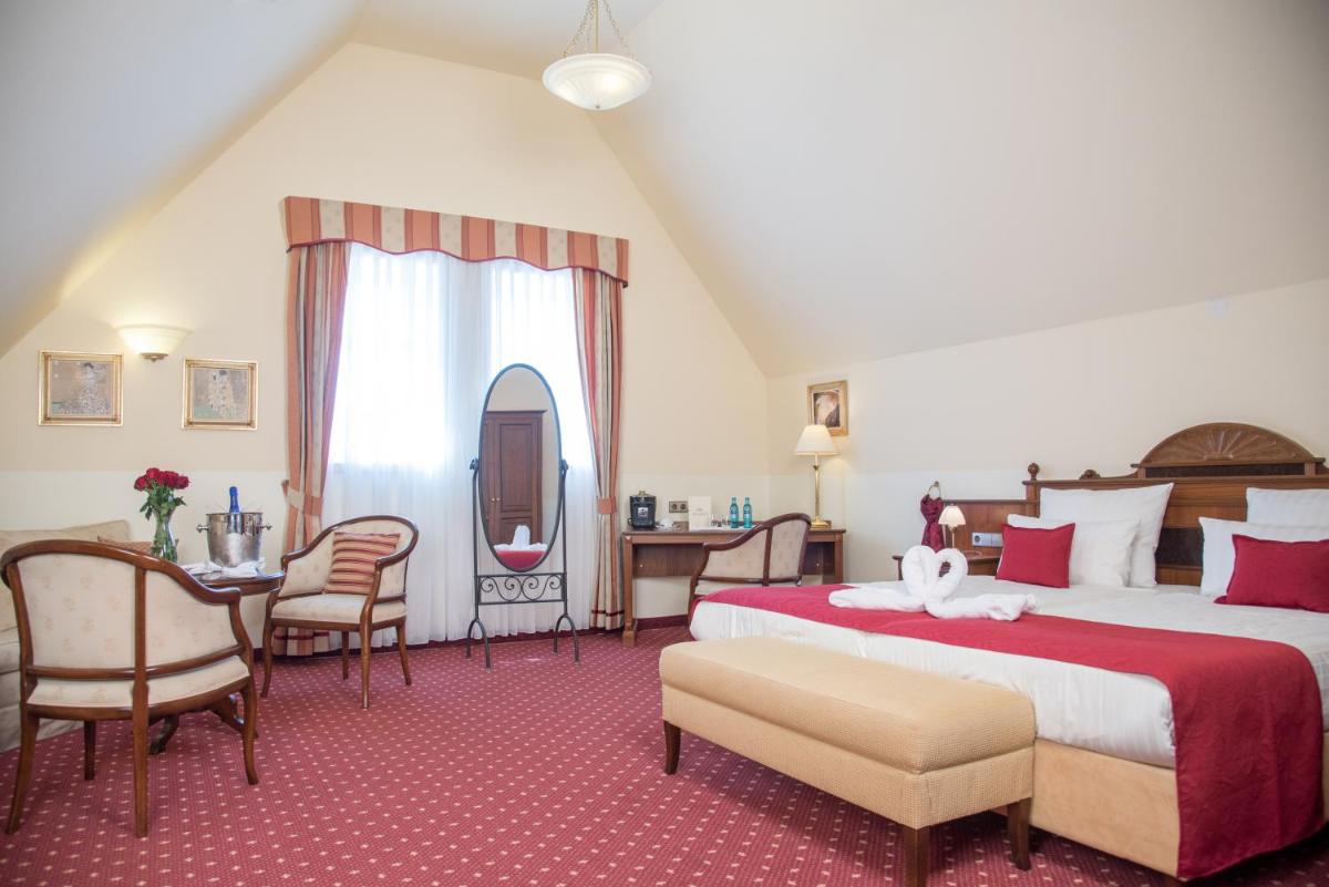Landhotel Zum Hessenpark - Housity