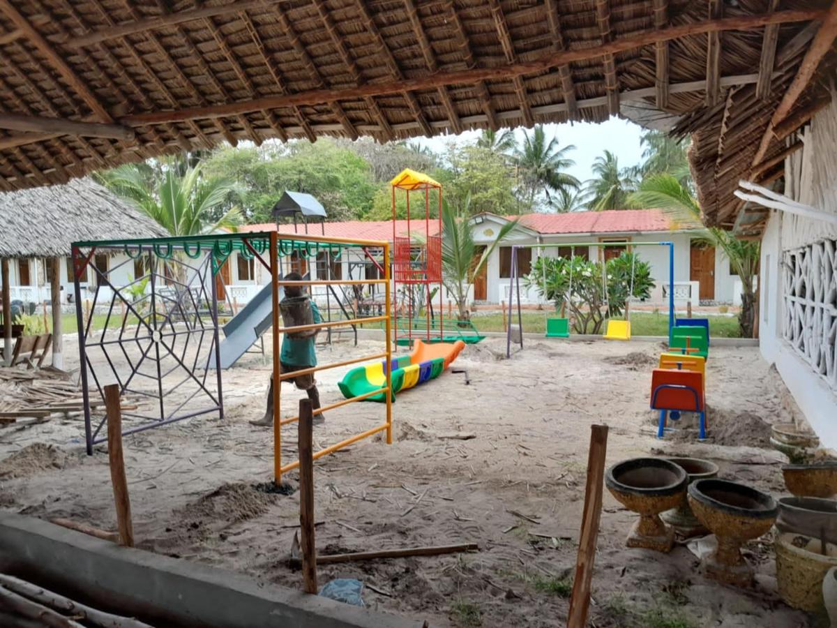 Suitetrails - Oluwa Seun Beach Cottages, Mtwapa